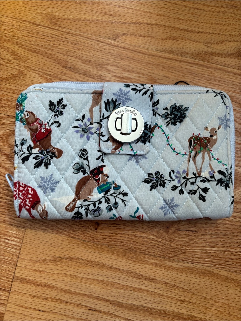 Vera Bradley Winter Woodland Quilted Turn Lock Zip Wallet -never used!